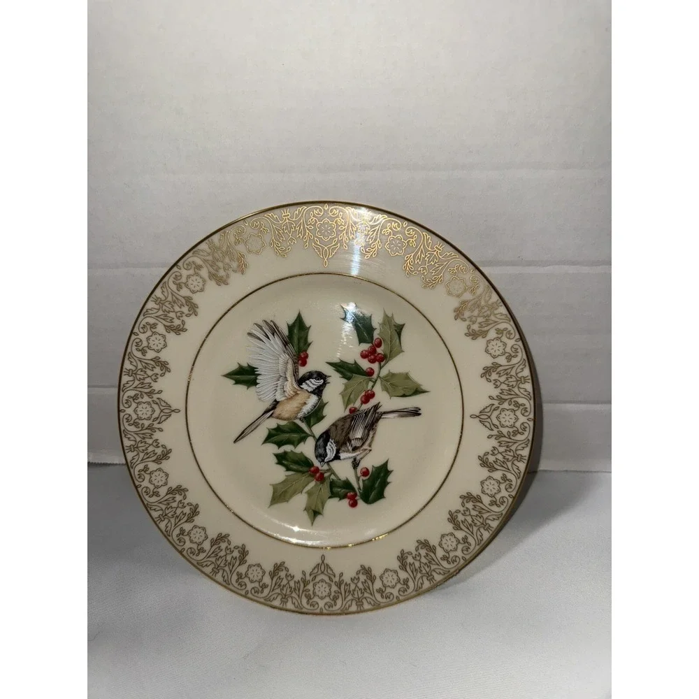 1988 Lenox Chickadee Fine China Garden Bird Plate Collection with Box USA